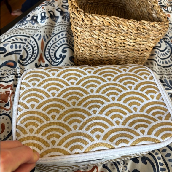 Braun IPL Hair Removal Device - White and Gold - Picture 3 of 3